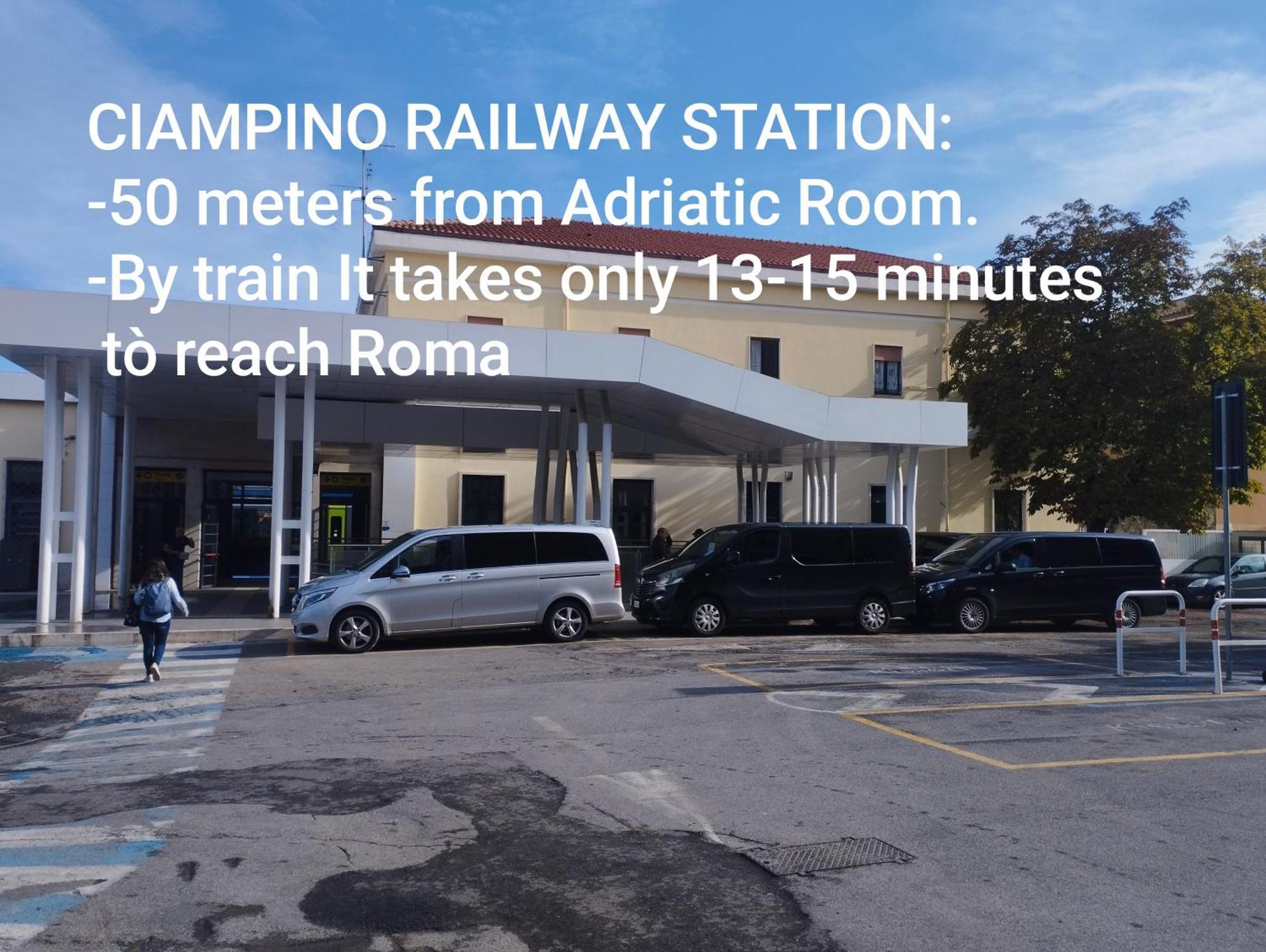 Adriatic Room 50 M Dalla Stazione Ferroviaria Di Ciampino E Dalla Navetta Aeroportuale 외부 사진