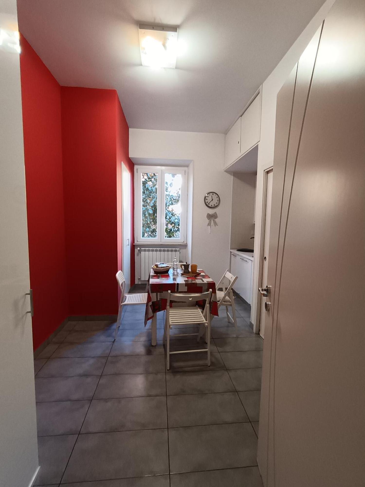 Adriatic Room 50 M Dalla Stazione Ferroviaria Di Ciampino E Dalla Navetta Aeroportuale 외부 사진