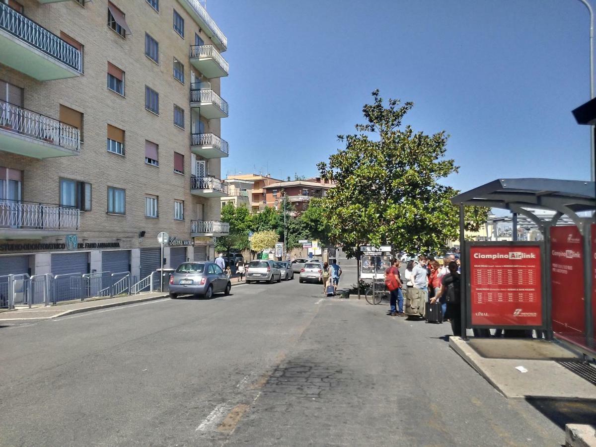 Adriatic Room 50 M Dalla Stazione Ferroviaria Di Ciampino E Dalla Navetta Aeroportuale 외부 사진